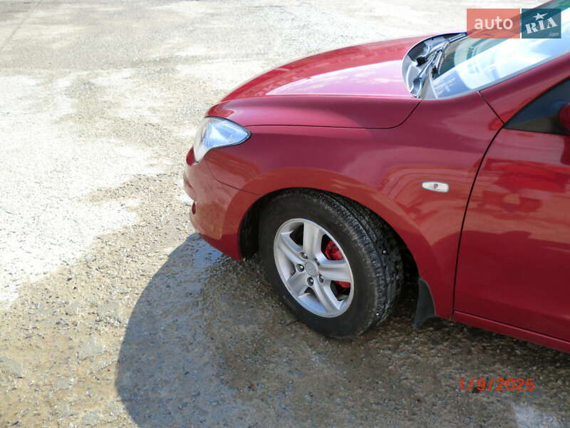 Хэтчбек Hyundai i30 2008 в Никополе