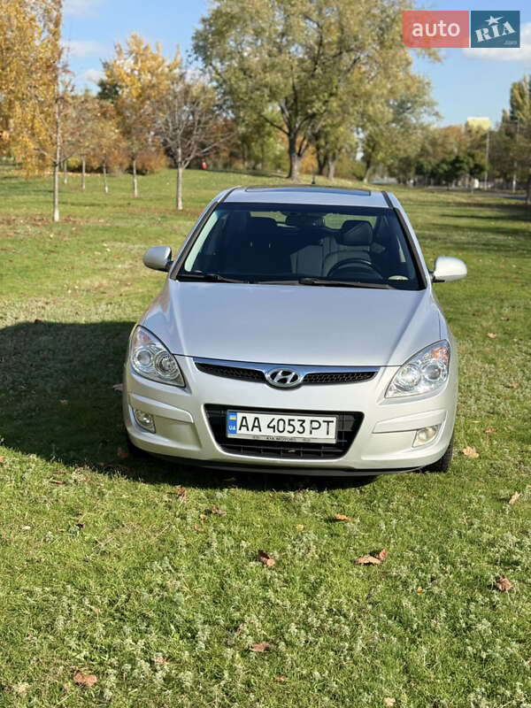 Хетчбек Hyundai i30 2009 в Києві фото 5 Хетчбек Hyundai i30 2009 в Києві
