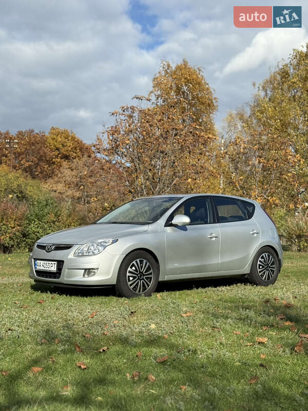 Хетчбек Hyundai i30 2009 в Києві фото 14 Хетчбек Hyundai i30 2009 в Києві