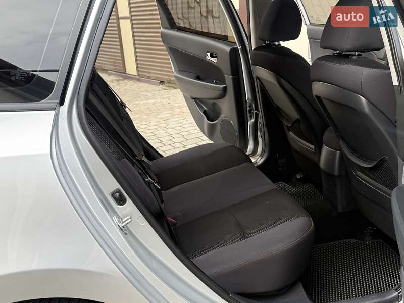 Універсал Hyundai i30 2012 в Дрогобичі фото 58 Універсал Hyundai i30 2012 в Дрогобичі