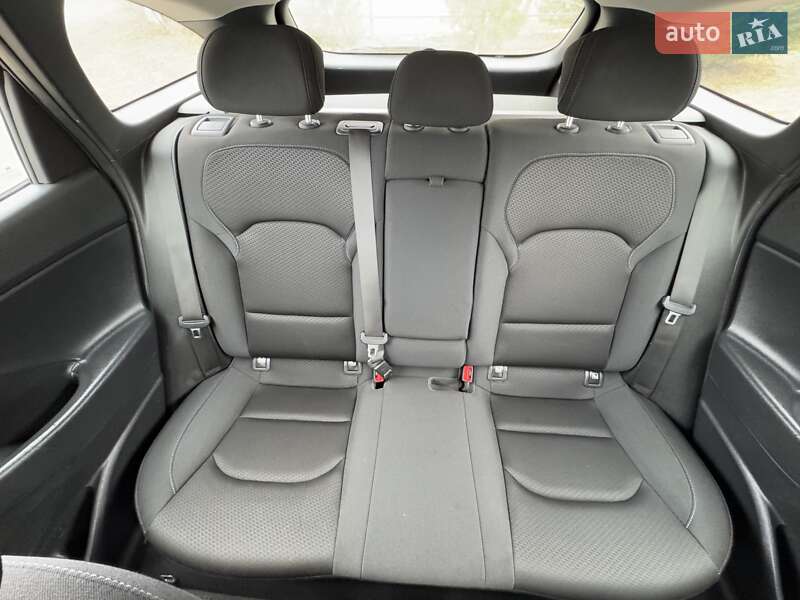Універсал Hyundai i30 2019 в Долині фото 28 Універсал Hyundai i30 2019 в Долині