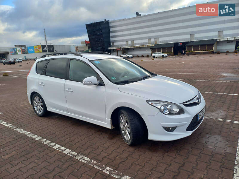 Hyundai i30 2011