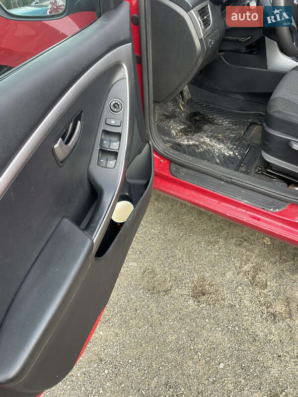 Хэтчбек Hyundai i30 2013 в Емильчине фото 9 Хэтчбек Hyundai i30 2013 в Емильчине