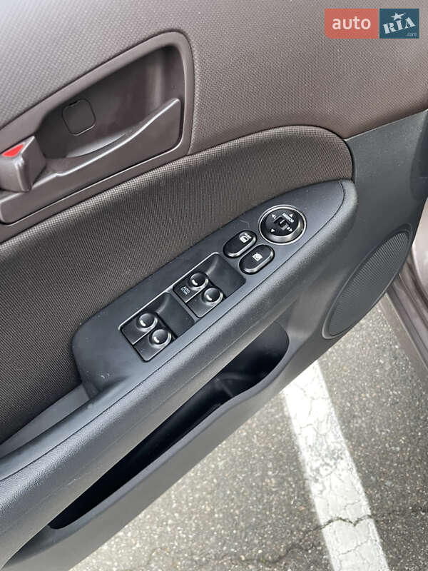 Универсал Hyundai i30 2012 в Киеве фото 9 Универсал Hyundai i30 2012 в Киеве