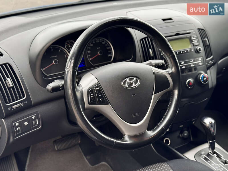 Хэтчбек Hyundai i30 2008 в Виннице