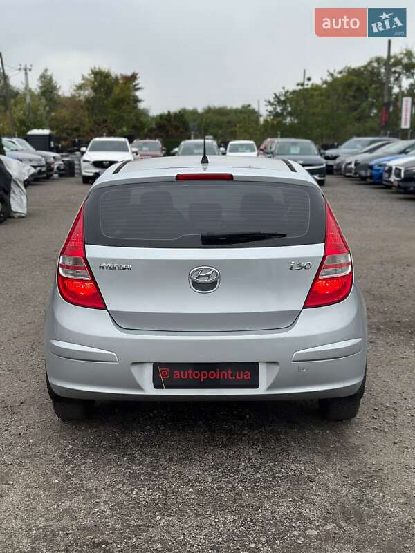 Хэтчбек Hyundai i30 2009 в Белогородке фото 10 Хэтчбек Hyundai i30 2009 в Белогородке