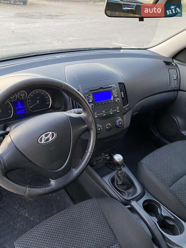 Хетчбек Hyundai i30 2009 в Олександрії