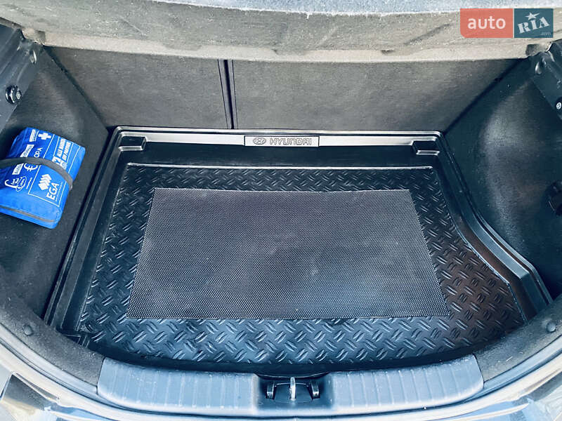 Хетчбек Hyundai i30 2009 в Олександрії