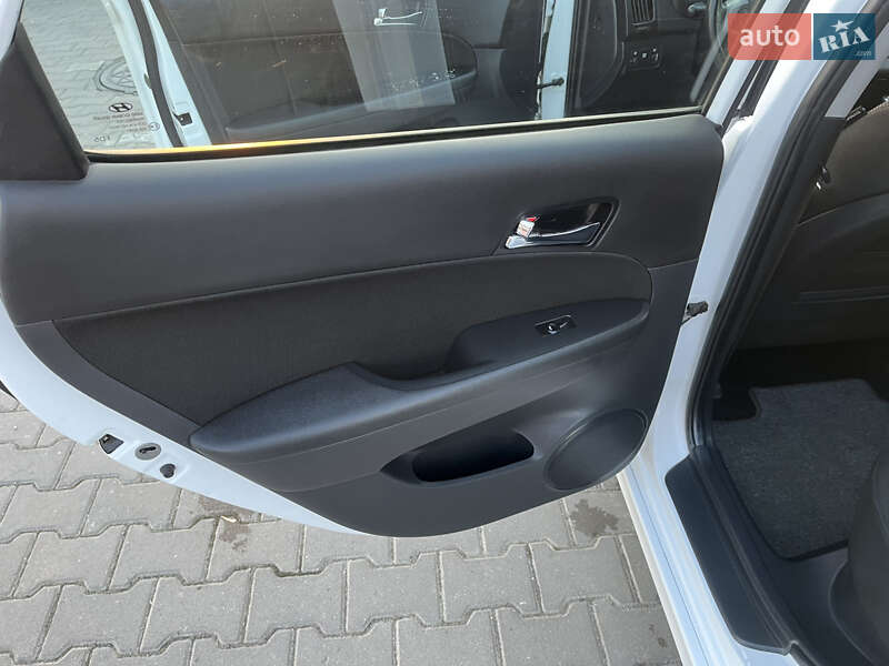 Хэтчбек Hyundai i30 2011 в Львове фото 11 Хэтчбек Hyundai i30 2011 в Львове