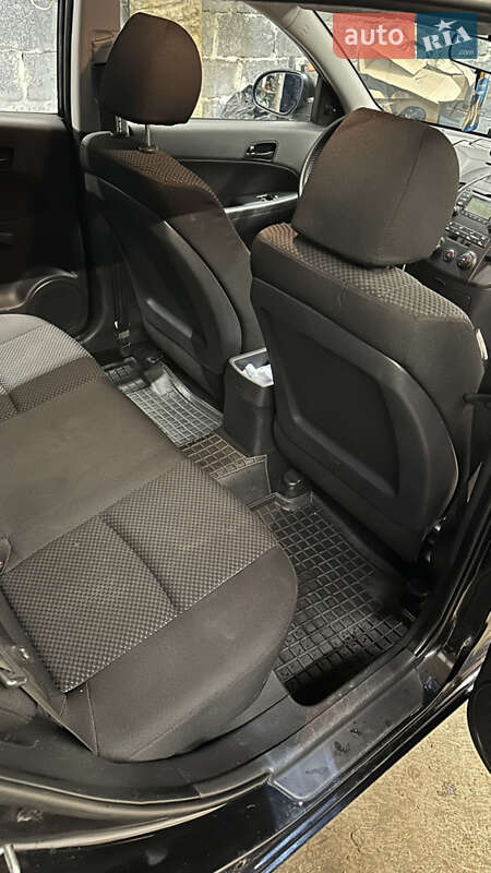 Універсал Hyundai i30 2009 в Львові фото 18 Універсал Hyundai i30 2009 в Львові