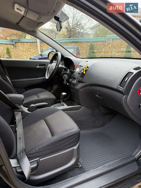 Хэтчбек Hyundai i30 2007 в Могилев-Подольске фото 20 Хэтчбек Hyundai i30 2007 в Могилев-Подольске