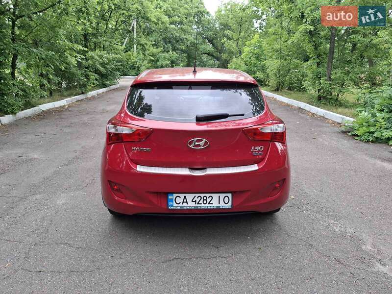 Хэтчбек Hyundai i30 2013 в Черкассах