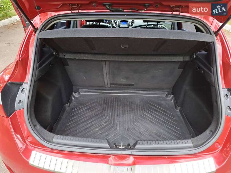 Хэтчбек Hyundai i30 2013 в Черкассах