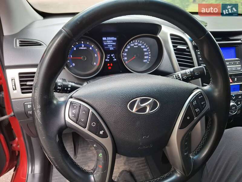 Хэтчбек Hyundai i30 2013 в Черкассах