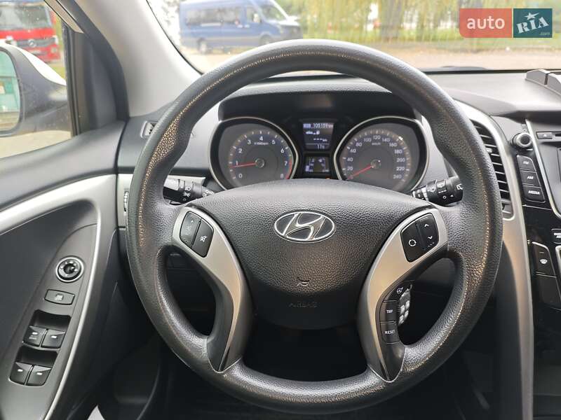 Хэтчбек Hyundai i30 2013 в Киеве