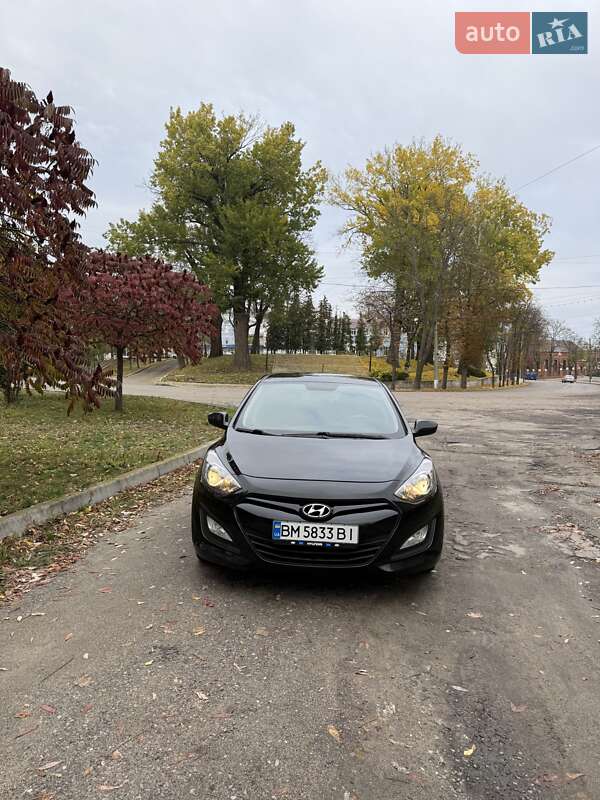 Хэтчбек Hyundai i30 2014 в Сумах