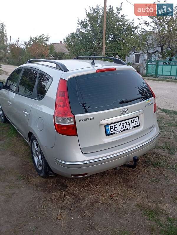 Універсал Hyundai i30 2009 в Радомишлі