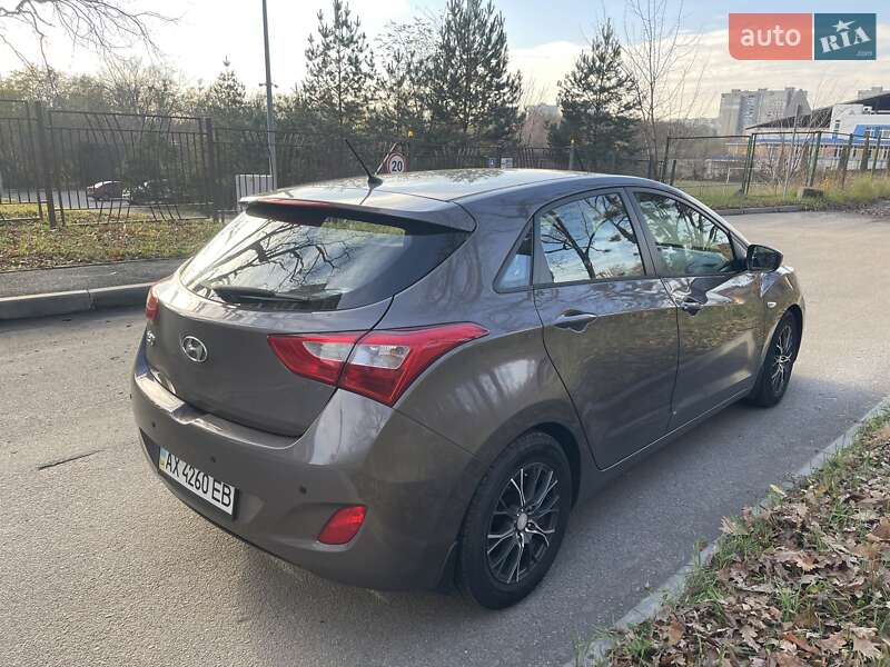 Хетчбек Hyundai i30 2013 в Харкові