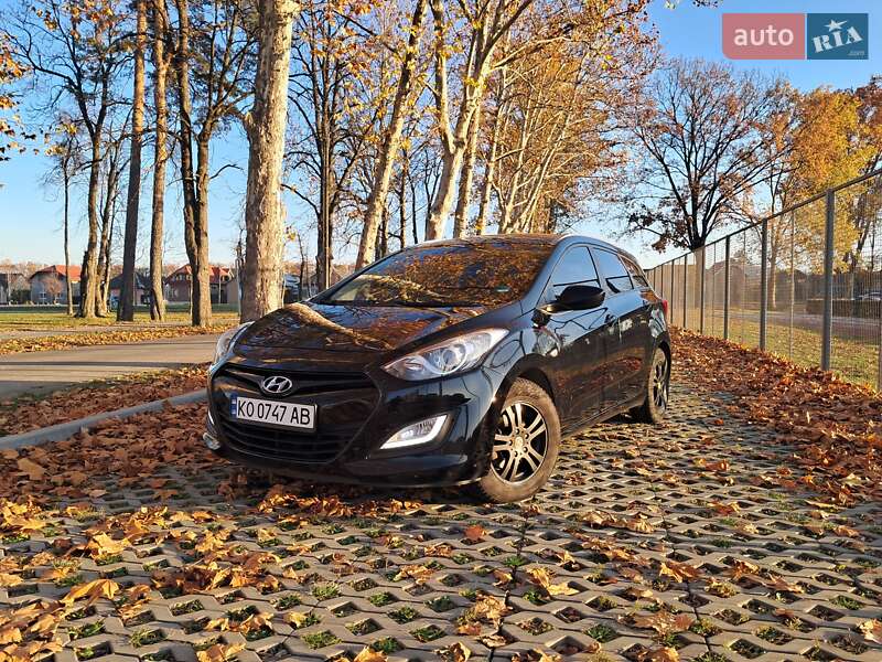 Универсал Hyundai i30 2014 в Мукачево