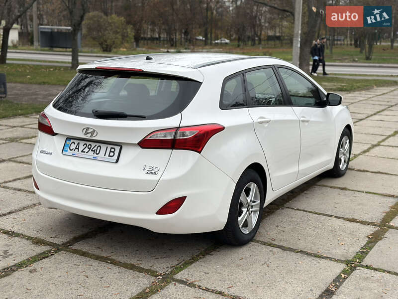 Универсал Hyundai i30 2013 в Харькове
