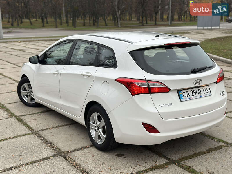 Универсал Hyundai i30 2013 в Харькове