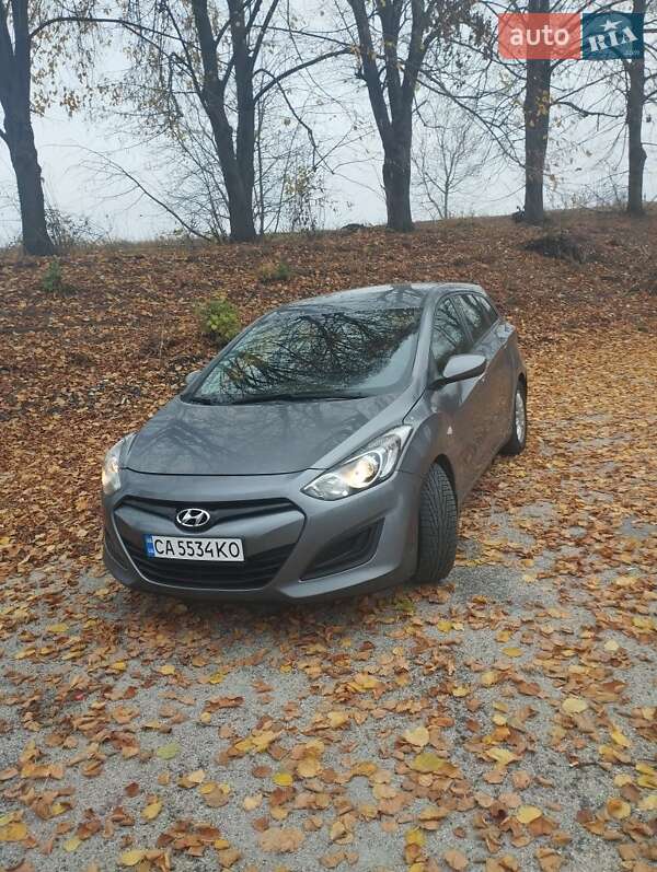 Универсал Hyundai i30 2013 в Мироновке фото 9 Универсал Hyundai i30 2013 в Мироновке