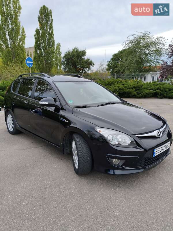 Универсал Hyundai i30 2011 в Николаеве фото 5 Универсал Hyundai i30 2011 в Николаеве