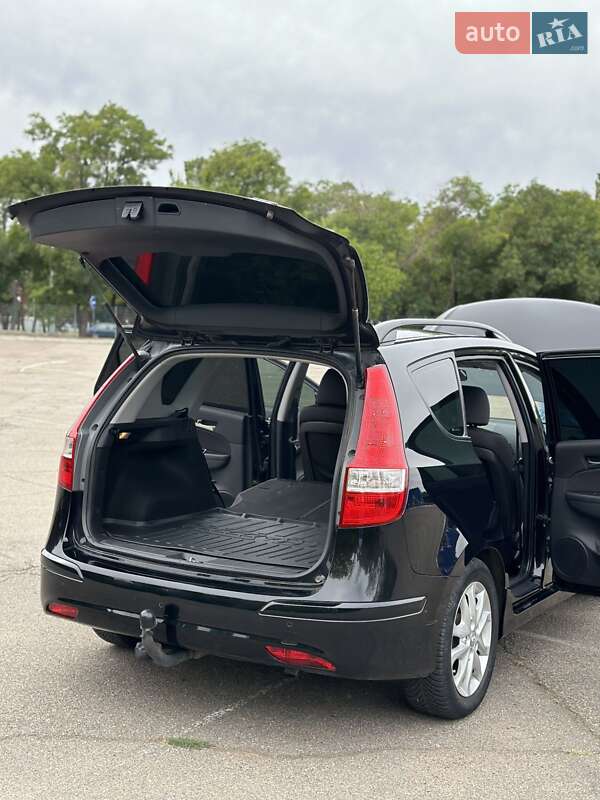Универсал Hyundai i30 2011 в Николаеве фото 21 Универсал Hyundai i30 2011 в Николаеве