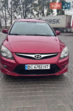 Универсал Hyundai i30 2011 в Львове