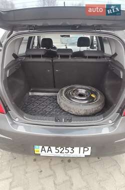 Хетчбек Hyundai i30 2010 в Києві