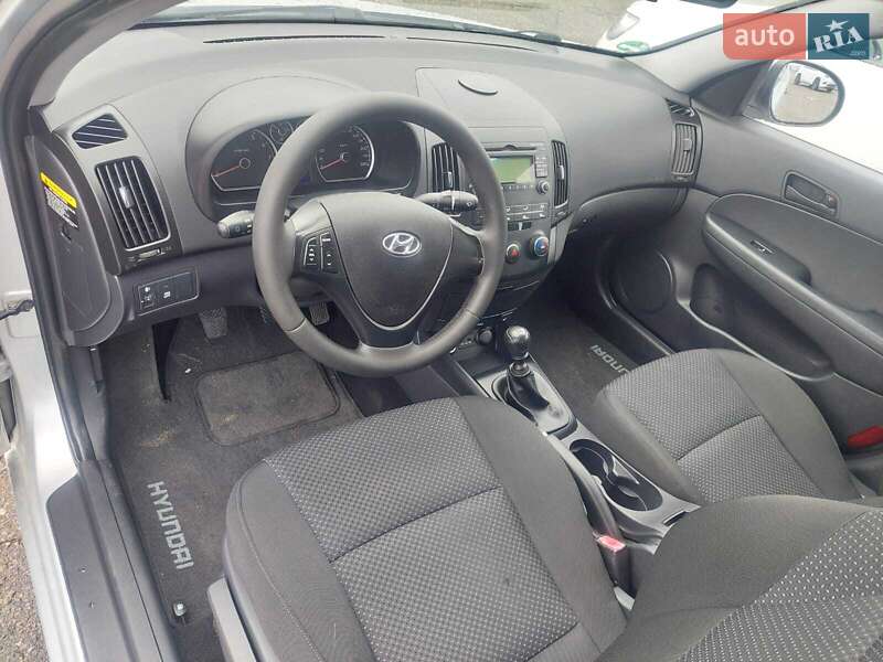 Універсал Hyundai i30 2009 в Чернігові