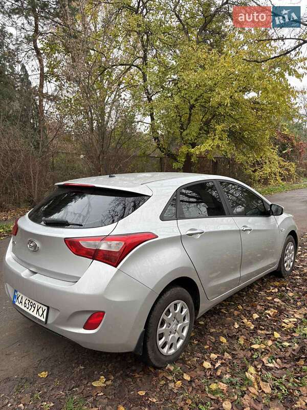 Хэтчбек Hyundai i30 2014 в Киеве
