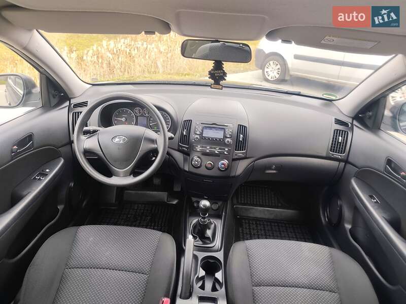 Хетчбек Hyundai i30 2009 в Ковелі