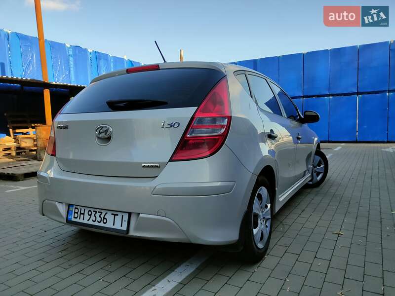 Хэтчбек Hyundai i30 2011 в Борисполе