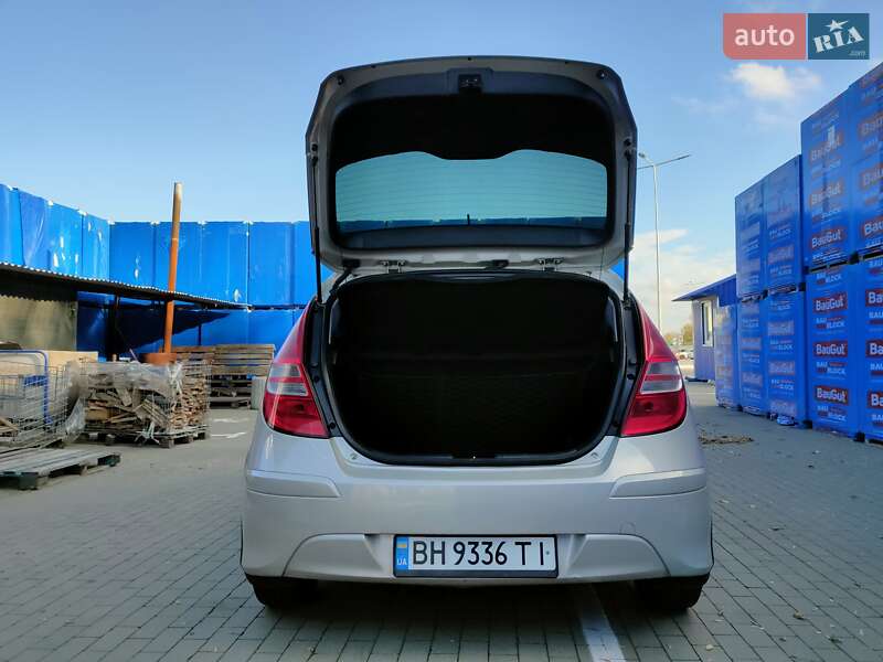 Хэтчбек Hyundai i30 2011 в Борисполе