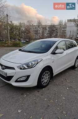 Універсал Hyundai i30 2013 в Запоріжжі