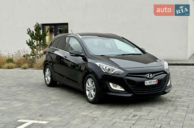Универсал Hyundai i30 2012 в Луцке