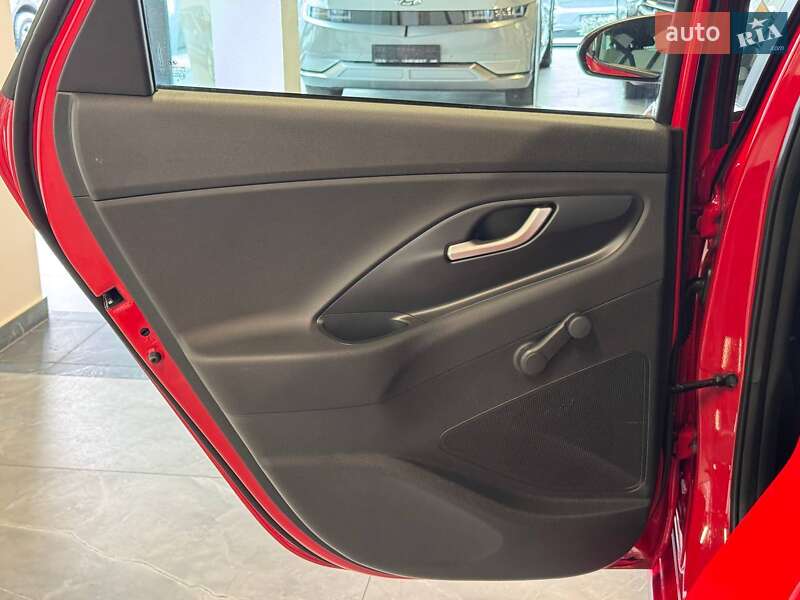 Универсал Hyundai i30 2019 в Львове