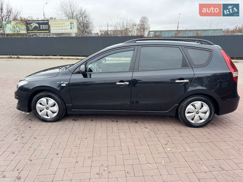 Універсал Hyundai i30 2010 в Рівному фото 4 Універсал Hyundai i30 2010 в Рівному