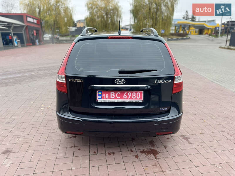 Універсал Hyundai i30 2010 в Рівному фото 7 Універсал Hyundai i30 2010 в Рівному