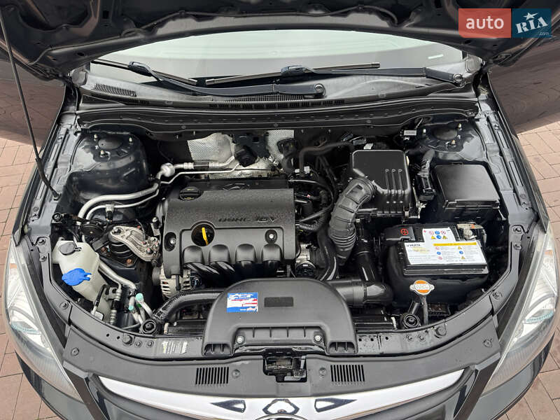 Універсал Hyundai i30 2010 в Рівному фото 35 Універсал Hyundai i30 2010 в Рівному
