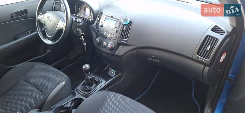 Универсал Hyundai i30 2010 в Нежине