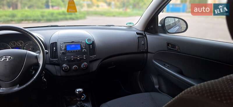 Универсал Hyundai i30 2010 в Нежине