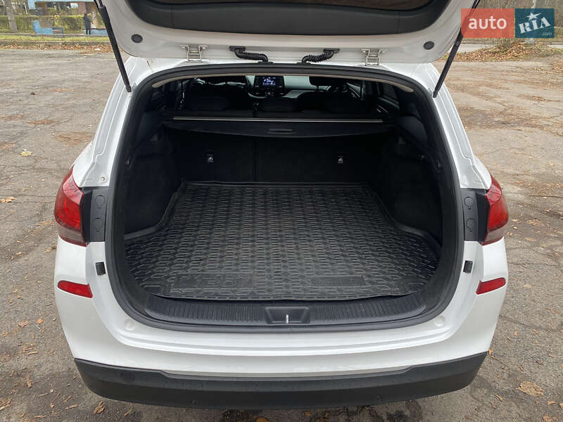 Универсал Hyundai i30 2017 в Виннице