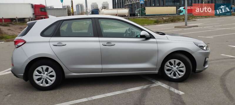 Хэтчбек Hyundai i30 2021 в Киеве