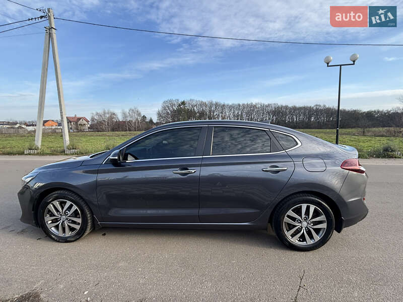 Фастбэк Hyundai i30 2018 в Киеве фото 8 Фастбэк Hyundai i30 2018 в Киеве
