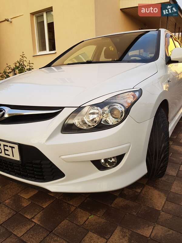 Хетчбек Hyundai i30 2009 в Рівному фото 10 Хетчбек Hyundai i30 2009 в Рівному