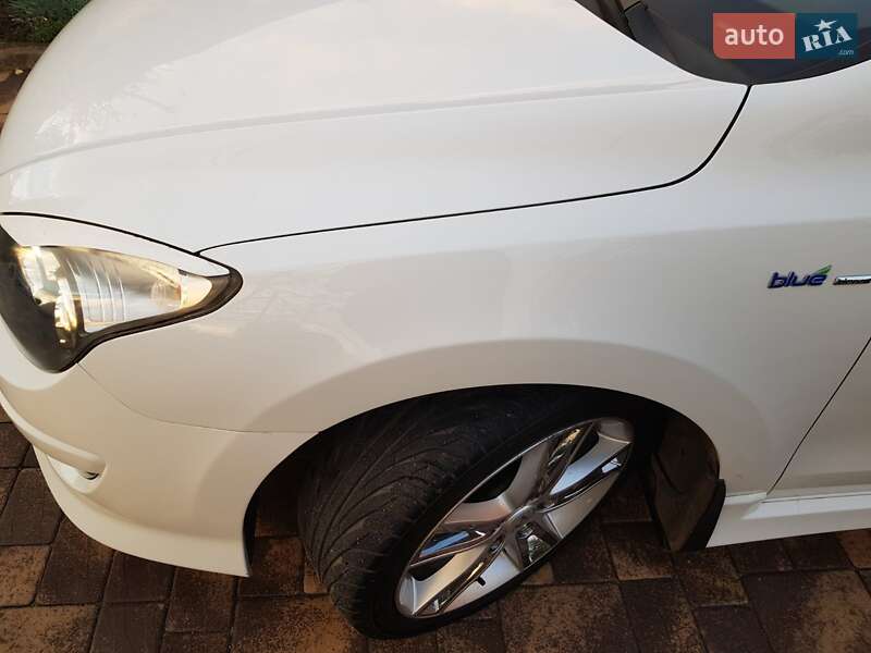 Хетчбек Hyundai i30 2009 в Рівному фото 11 Хетчбек Hyundai i30 2009 в Рівному