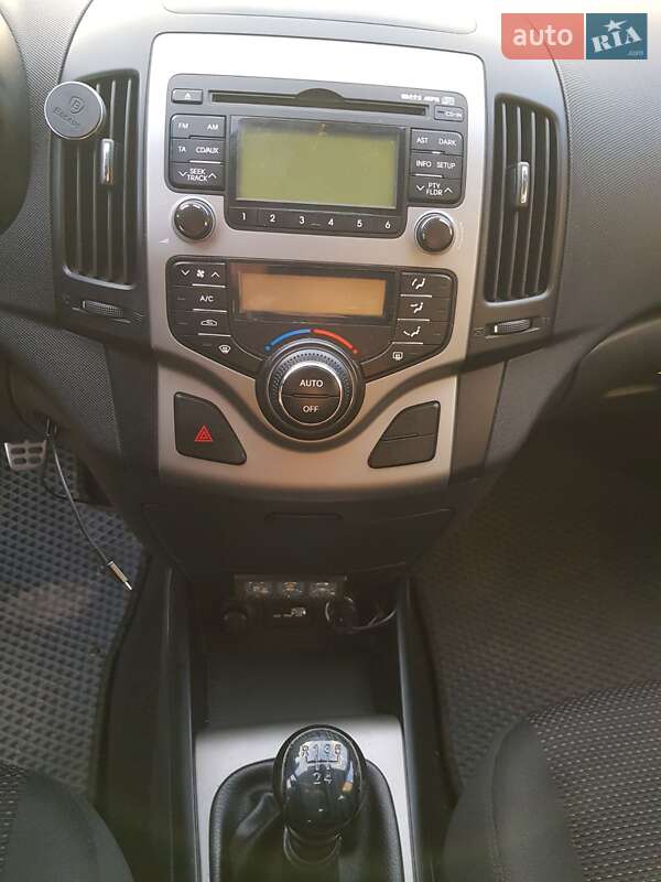 Хетчбек Hyundai i30 2009 в Рівному фото 23 Хетчбек Hyundai i30 2009 в Рівному