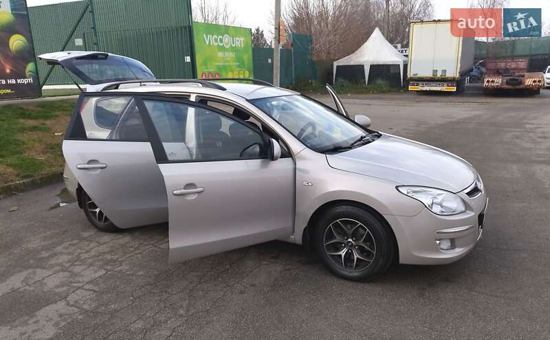 Хэтчбек Hyundai i30 2008 в Киеве фото 7 Хэтчбек Hyundai i30 2008 в Киеве